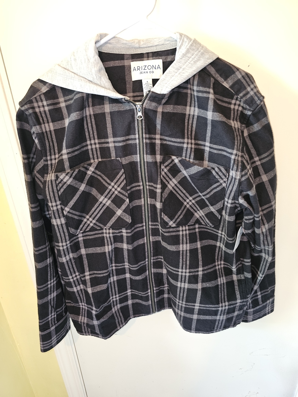 Arizona Jean Company Black & Gray Plaid Lightweight Hooded Shirt Jacket